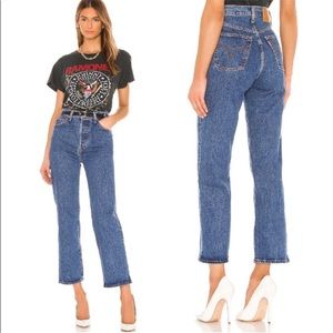 Levi’s rib cage straight premium jeans size 27